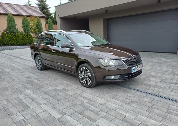 skoda superb Skoda Superb cena 44900 przebieg: 289000, rok produkcji 2015 z Radom